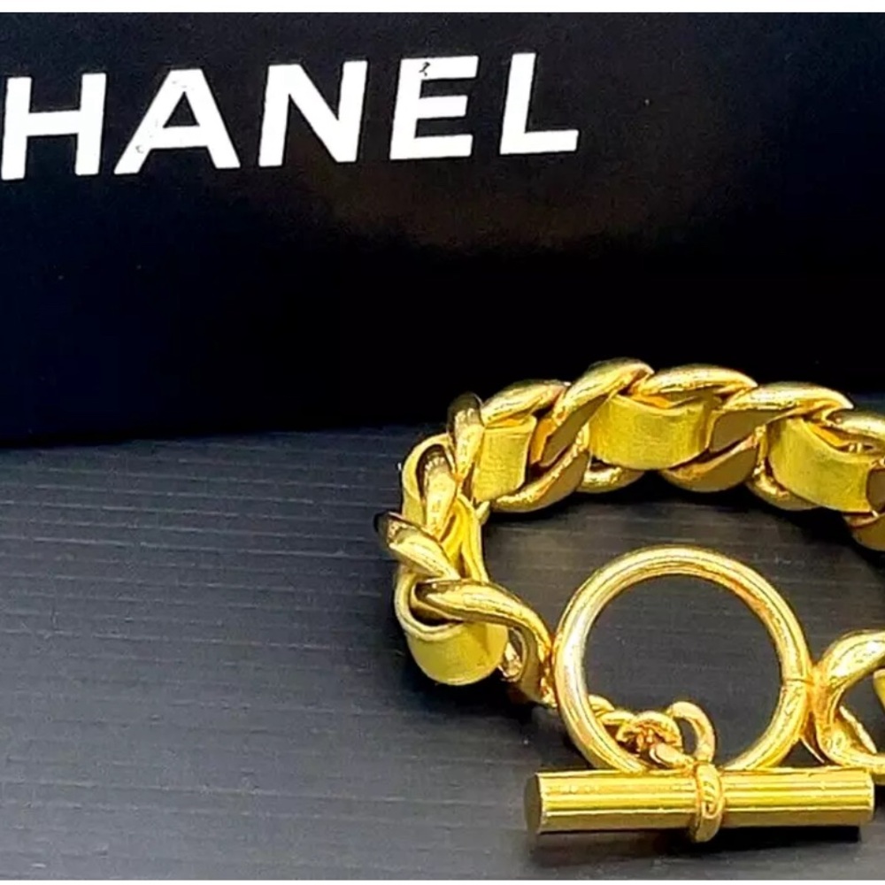 Auth CHANEL Bracelet W/Box